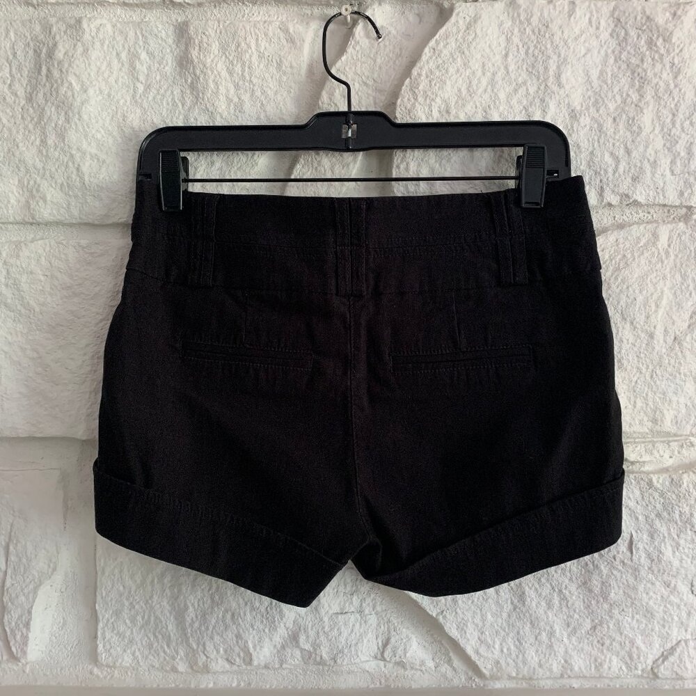 Shorts - Picture 2 of 5